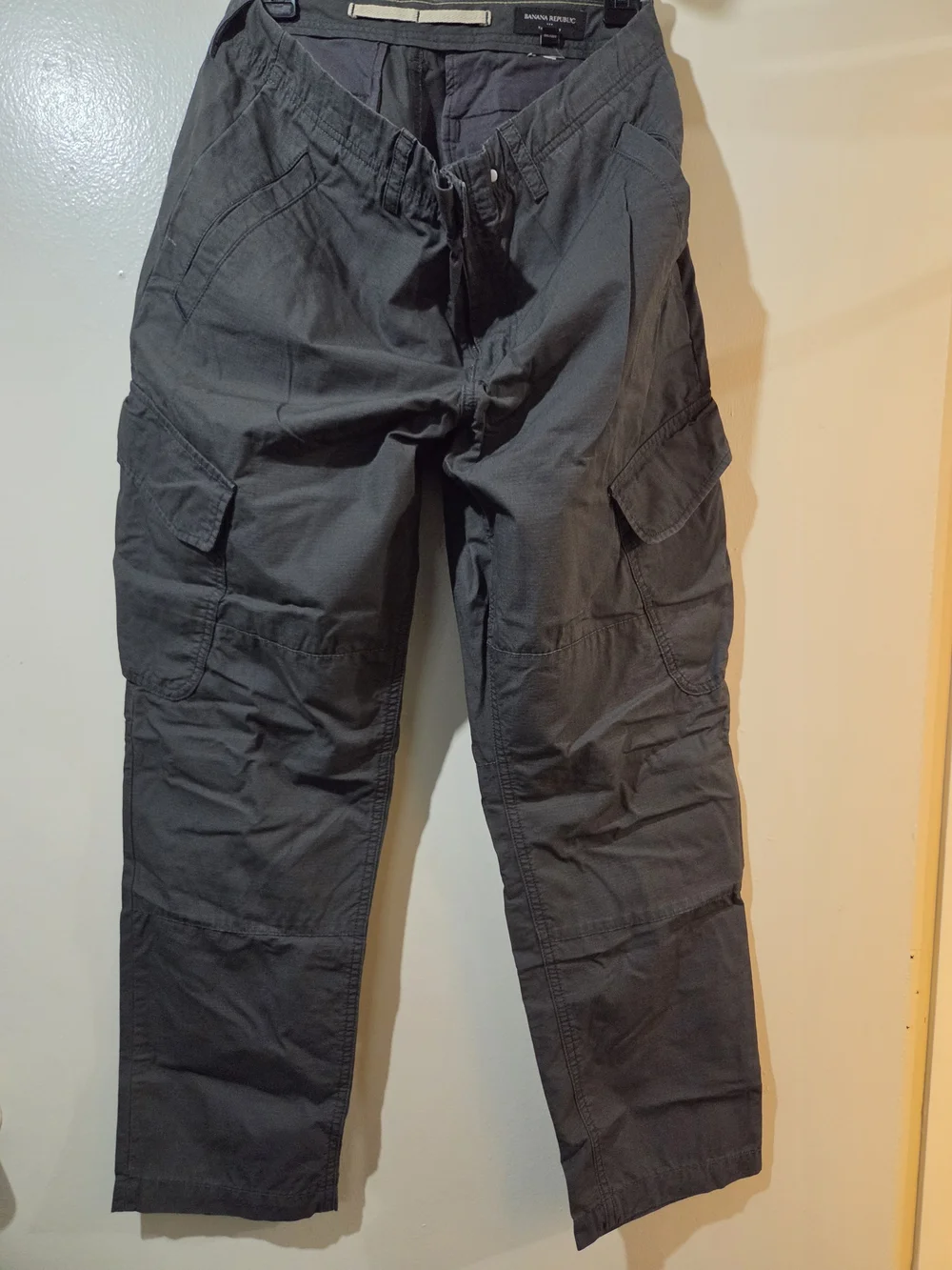 Banana Republic Men's Dark Grey Cargo Pants